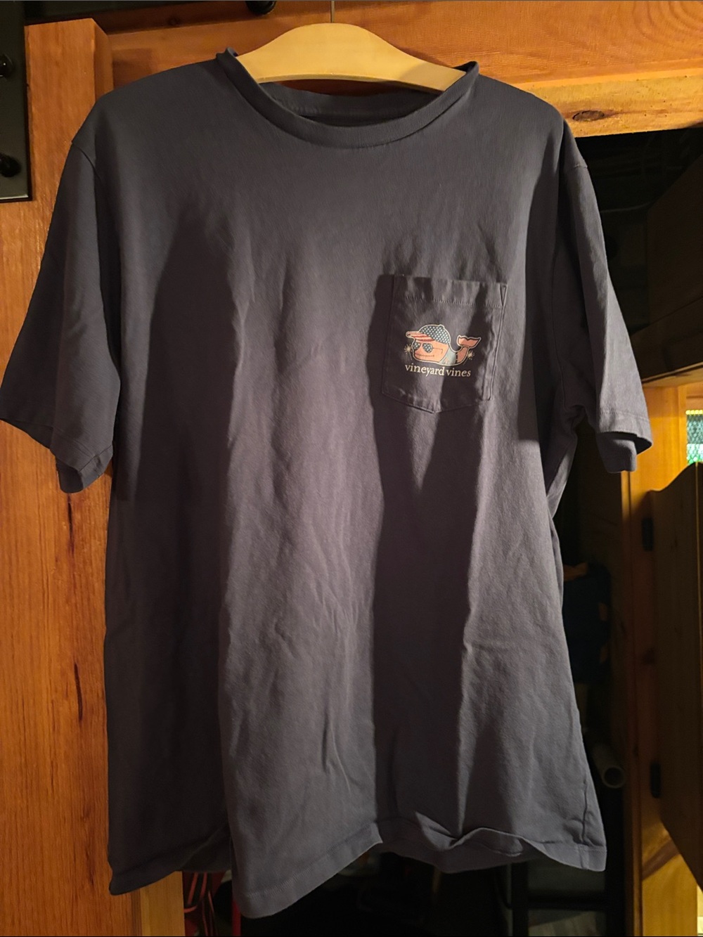 Vineyard Vines Men's Pocket Tee in Navy Blue with Whale Logo